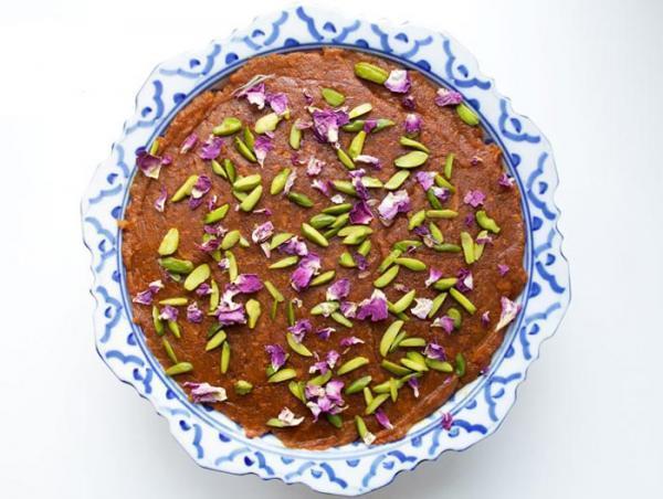 طرز تهیه حلوا عربی با شیر خشک طرز تهیه حلوا عربی با شیر خشک